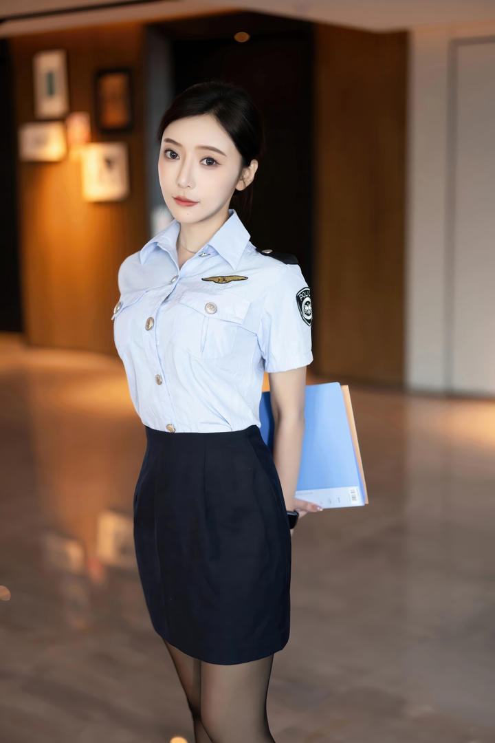 全红婵孙佳俊搭档混双抱头痛笑